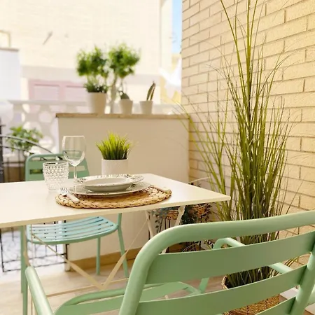 Anguille Delightful In Apartment